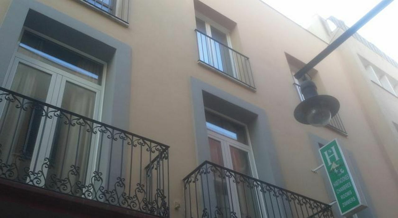 Neptuno Hostal Lloret de Mar Exterior foto